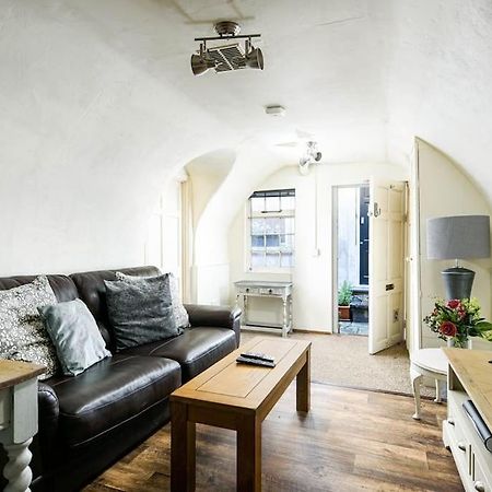 Unique 1 Bedroom Apartment-บาธ ภายนอก รูปภาพ